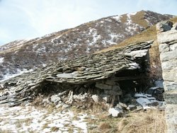 Click to see big picture (667x500 pixels; 136 KB)