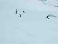 Cliquer pour agrandir l'image (800x600 :  11 KB pixels); 15.05.2004 14:37