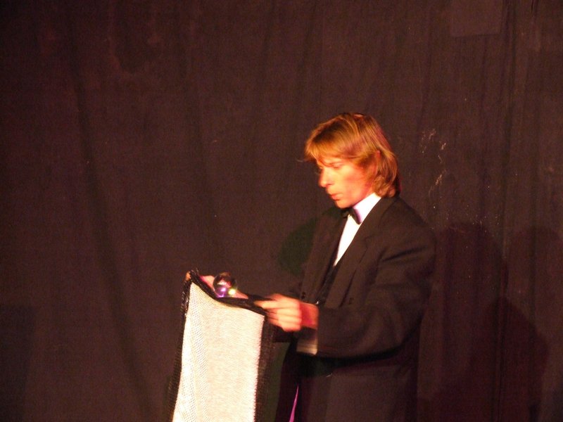 Cliquer pour voir l'image suivante