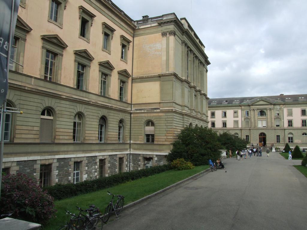 Clic pour voir l'image suivante