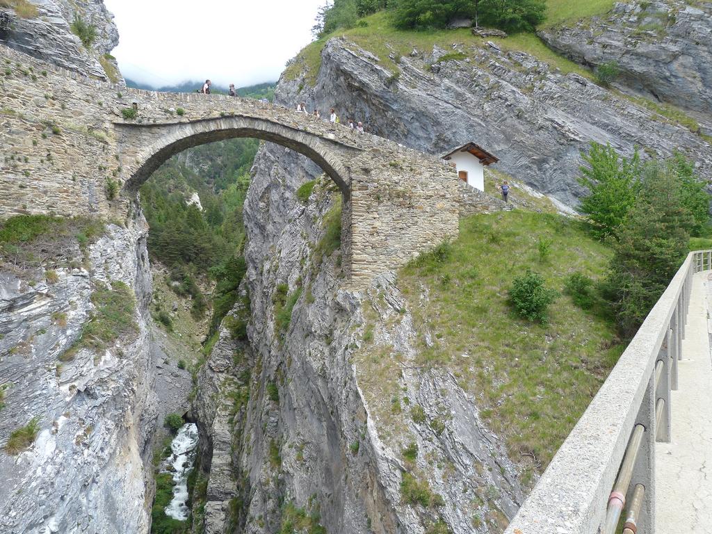 Clic pour l'image suivante