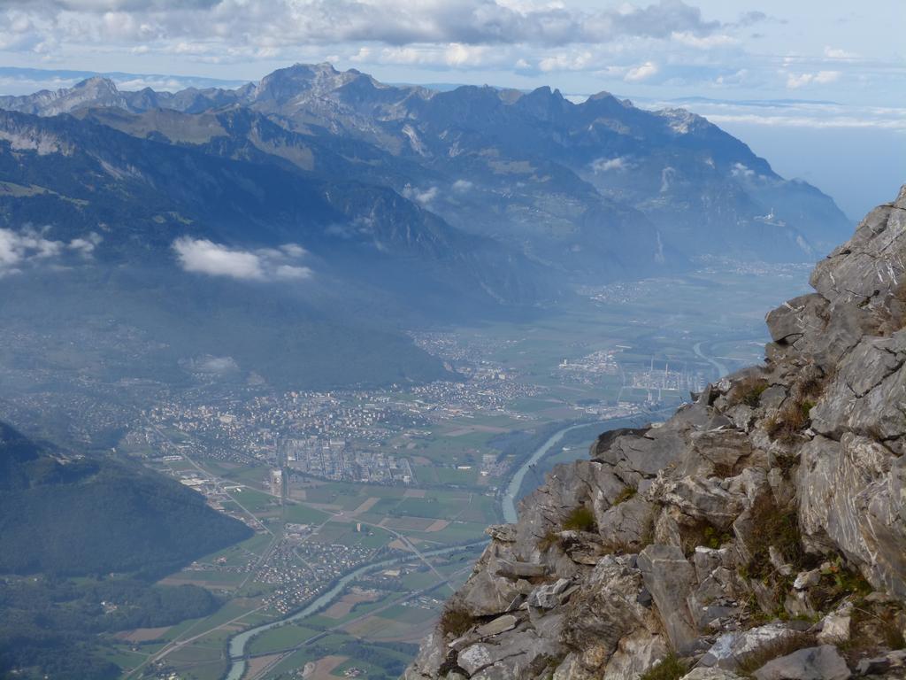 Clic pour l'image suivante