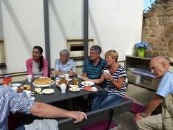 Click to see big picture (1024x768 pixels; 114 KB)