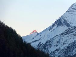 Click to see big picture (1024x768 pixels; 78 KB)