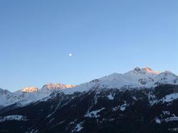 Click to see big picture (1024x768 pixels; 61 KB)