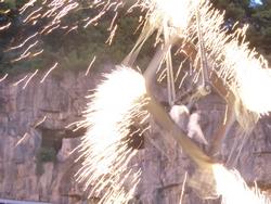 Click to see big picture (1024x768 pixels; 112 KB)