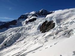 Click to see big picture (1024x768 pixels; 124 KB)