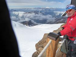 Click to see big picture (1024x768 pixels; 85 KB)