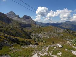 Click to see big picture (1024x768 pixels; 140 KB)