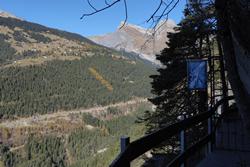 Click to see big picture (1024x684 pixels; 127 KB)