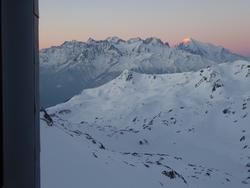 Click to see big picture (1024x768 pixels; 60 KB)