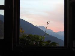 Click to see big picture (1024x768 pixels; 43 KB)